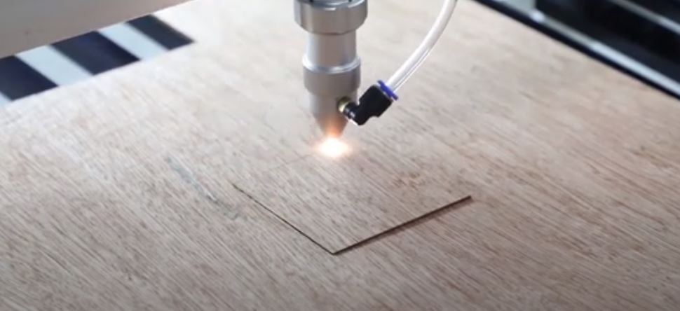 Qué es grabado láser en madera?