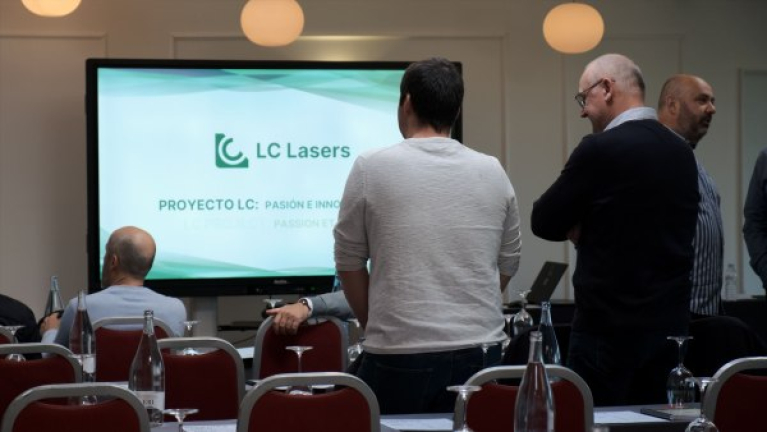 Unterschiede zwischen gepulstem Laser und kontinuierlichem Laser bei der Laserreinigung