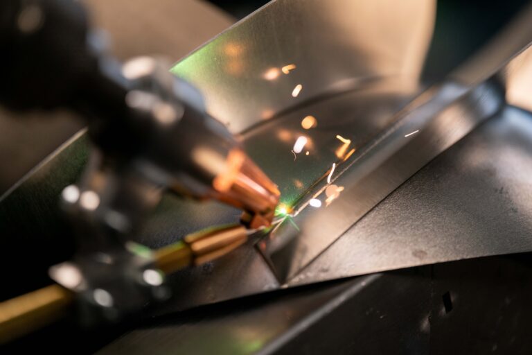 Laser welding with filler wire on stainless steel sheet