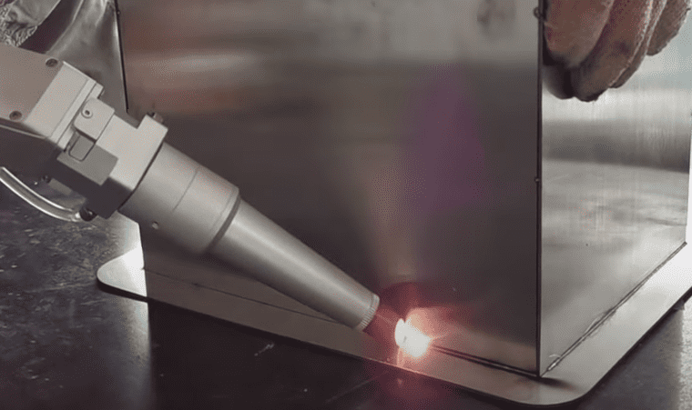 Soldadura láser de fibra: cómo utilizar máquinas soldadoras láser